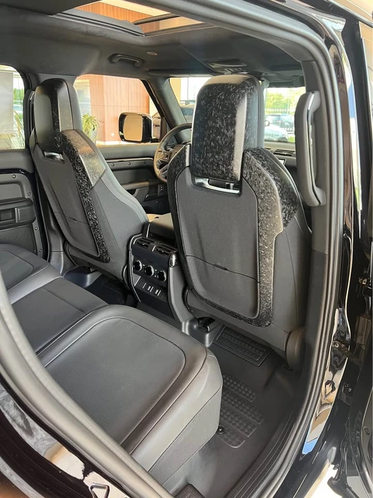 2026 Land Rover Defender Octa - Image 5 of 16