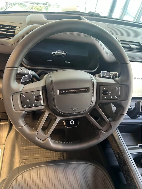 2026 Land Rover Defender Octa - Image 13 of 16