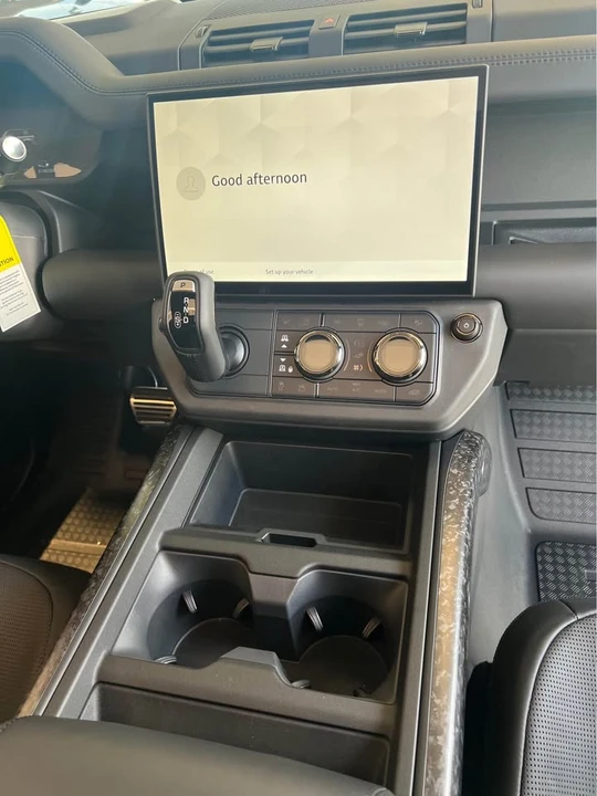 2026 Land Rover Defender Octa - Image 14 of 16