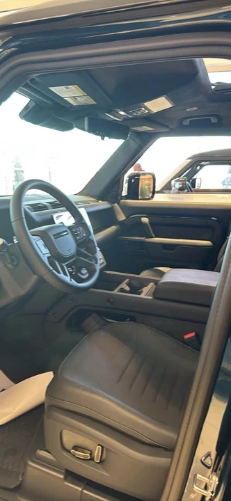 2026 Land Rover Defender Octa - Image 4 of 6
