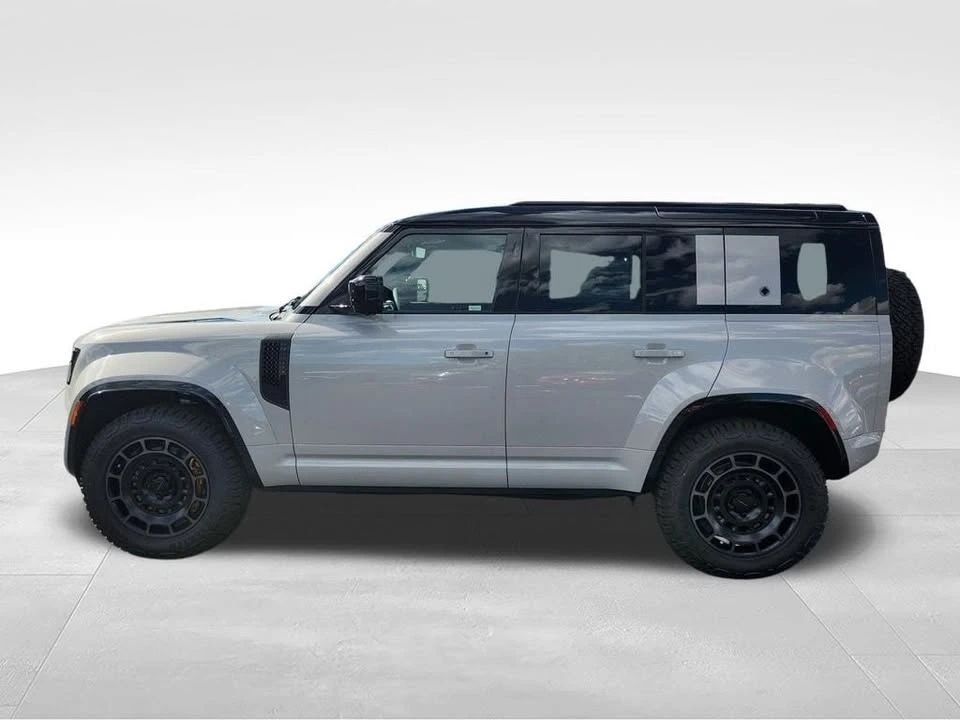 2026 Land Rover Defender Octa - Image 7 of 20