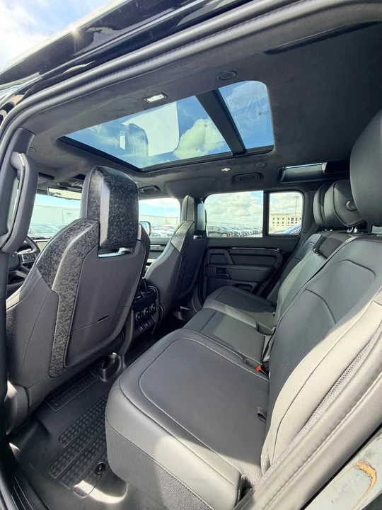 2026 Land Rover Defender Octa - Image 12 of 13