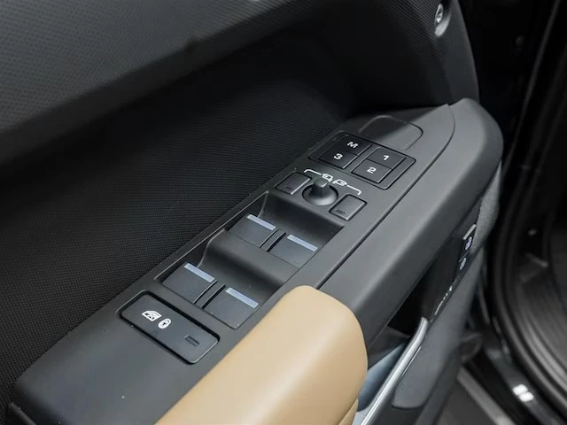 2026 Land Rover Defender L663 - Image 8 of 20