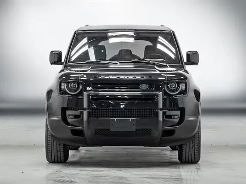 2026 Land Rover Defender 110 P400 S