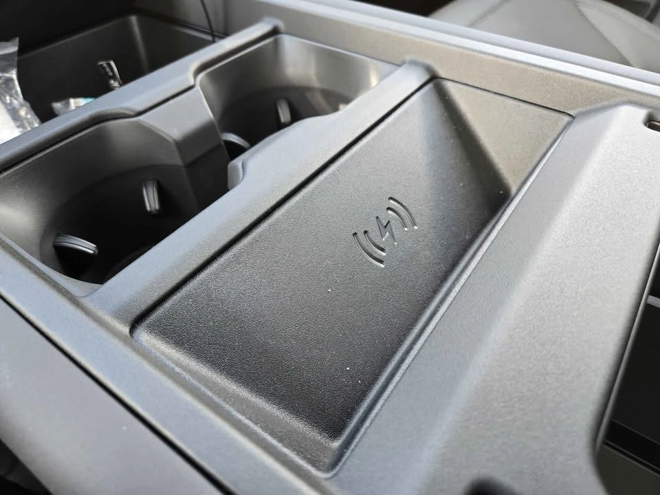 2026 Land Rover Defender L663 - Image 20 of 20