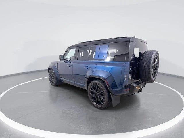 2026 Land Rover Defender Octa - Image 6 of 20
