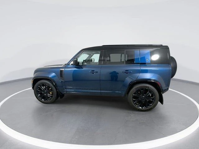 2026 Land Rover Defender Octa - Image 5 of 20