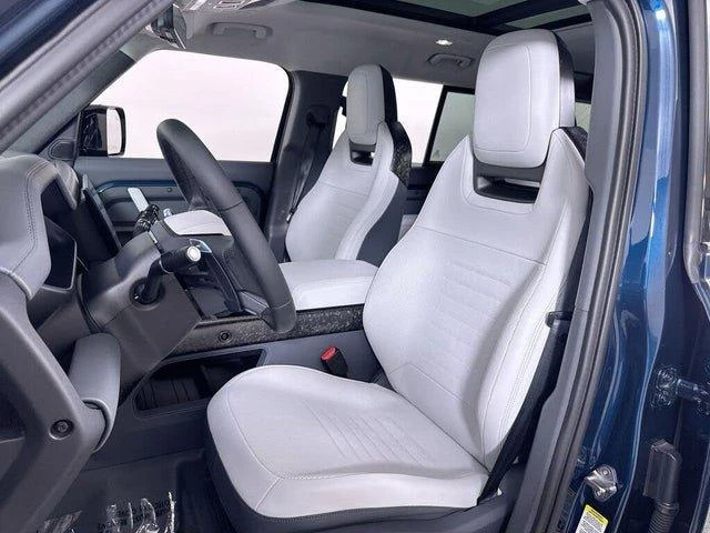 2026 Land Rover Defender Octa - Image 11 of 20