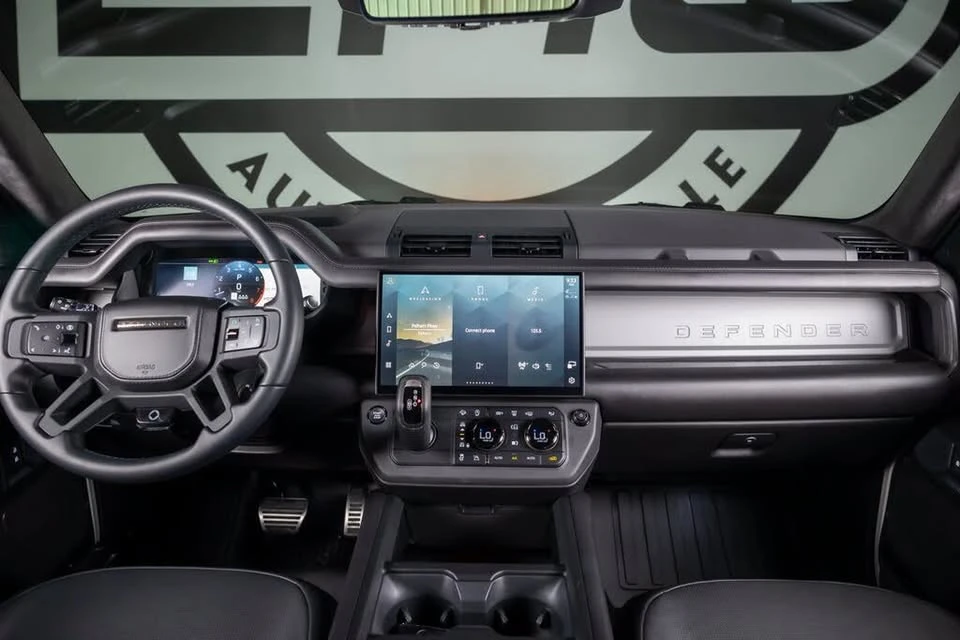 2026 Land Rover Defender Octa - Image 3 of 20