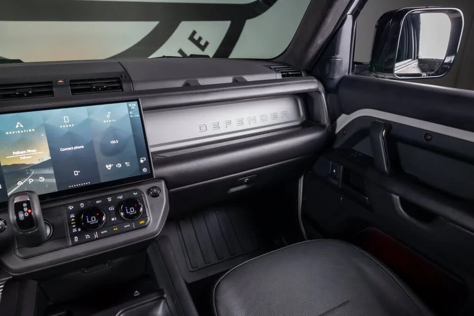 2026 Land Rover Defender Octa - Image 8 of 20