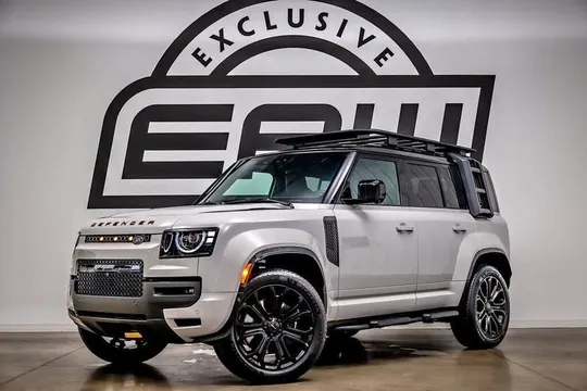 2026 Land Rover Defender 110 P635 OCTA AWD