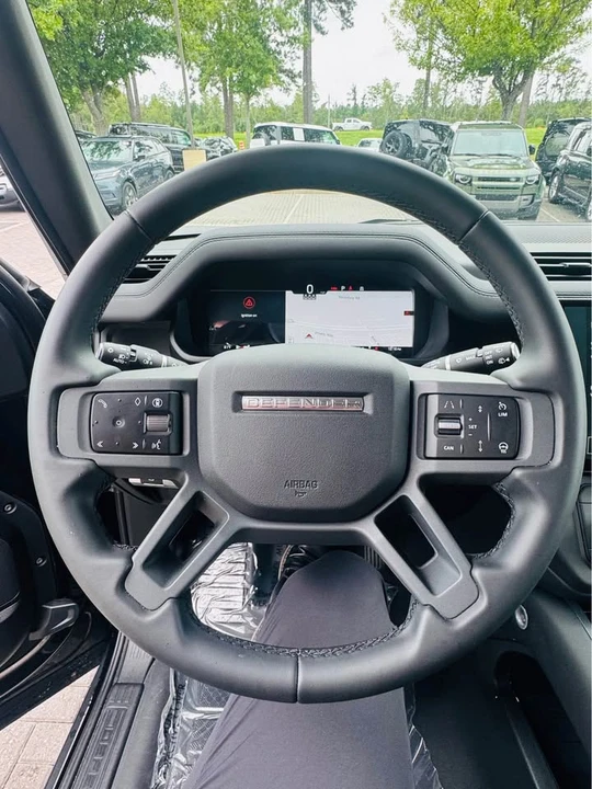 2026 Land Rover Defender L663 - Image 6 of 10