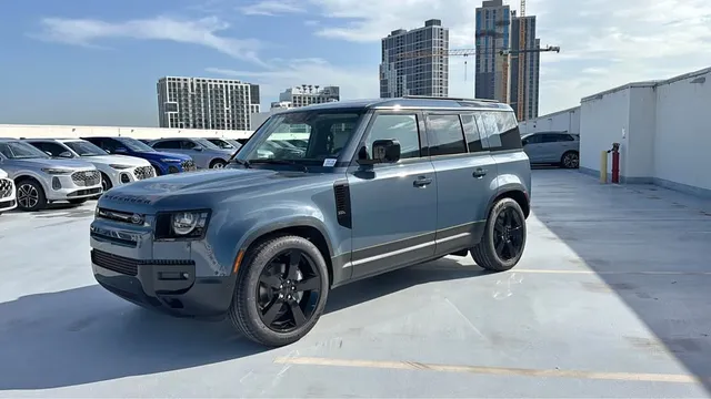2026 Land Rover Defender 110 Sport Utility 4D