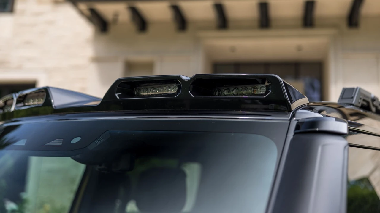 2026 Land Rover Defender L663 - Image 28 of 31