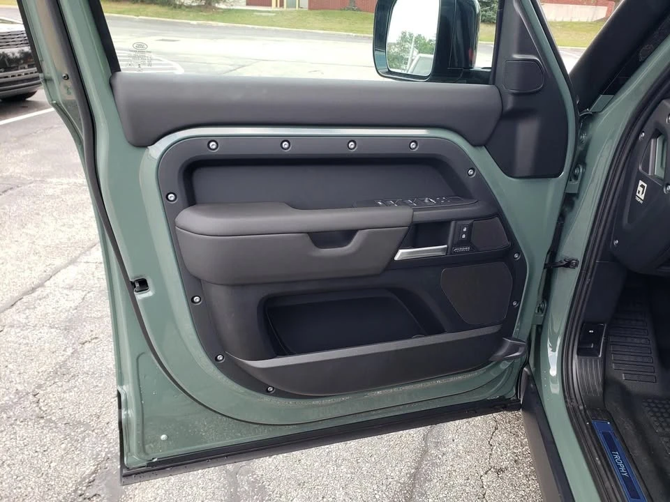 2026 Land Rover Defender L663 - Image 10 of 20