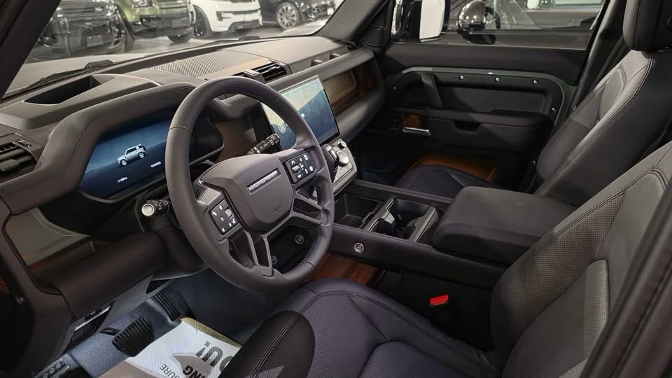 2026 Land Rover Defender L663 - Image 3 of 7
