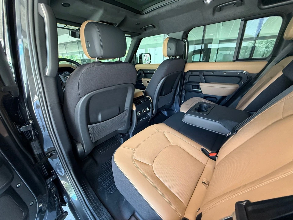 2026 Land Rover Defender L663 - Image 21 of 31