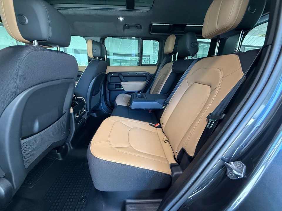 2026 Land Rover Defender L663 - Image 14 of 31