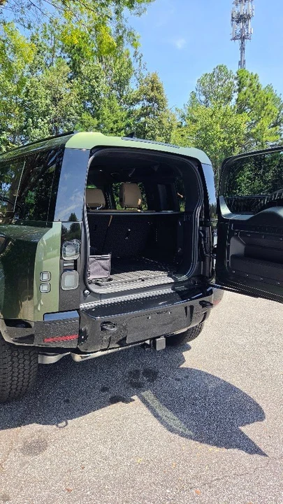 2026 Land Rover Defender L663 - Image 18 of 19