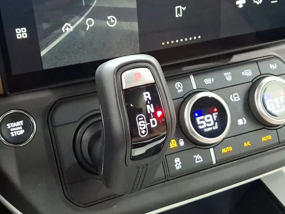 2026 Land Rover Defender L663 - Image 13 of 19