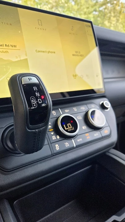 2026 Land Rover Defender L663 - Image 11 of 20