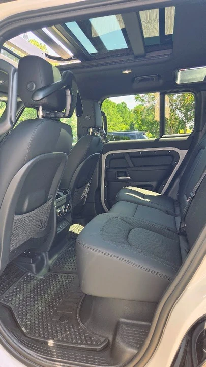 2026 Land Rover Defender L663 - Image 17 of 20