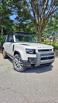 2026 Land Rover Defender 110 X-Dynamic SE