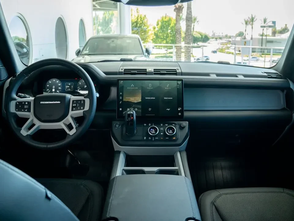 2026 Land Rover Defender L663 - Image 5 of 8