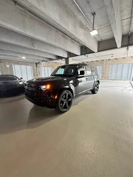 2026 Land Rover Defender 110 X-Dynamic SE
