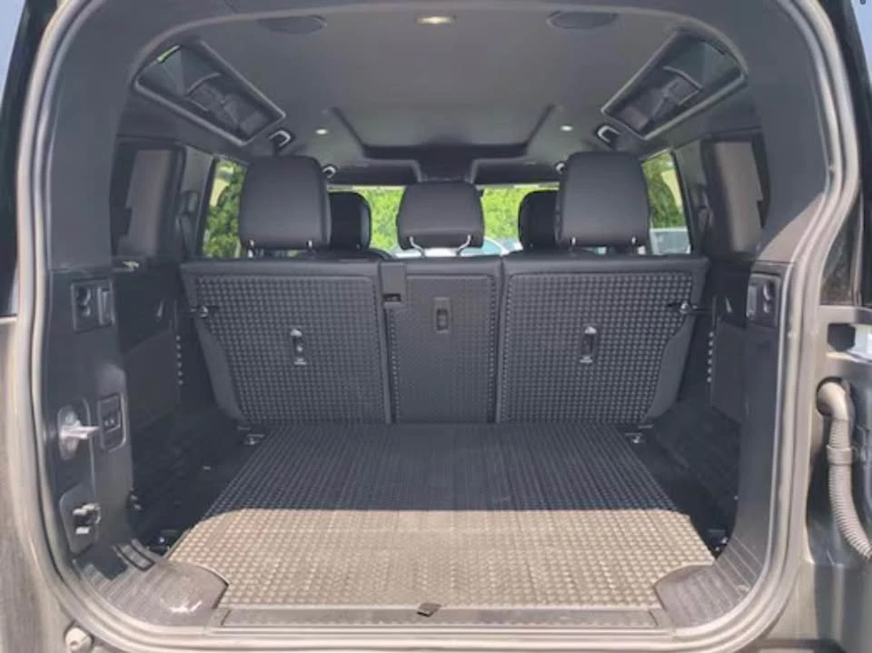 2026 Land Rover Defender L663 - Image 15 of 17