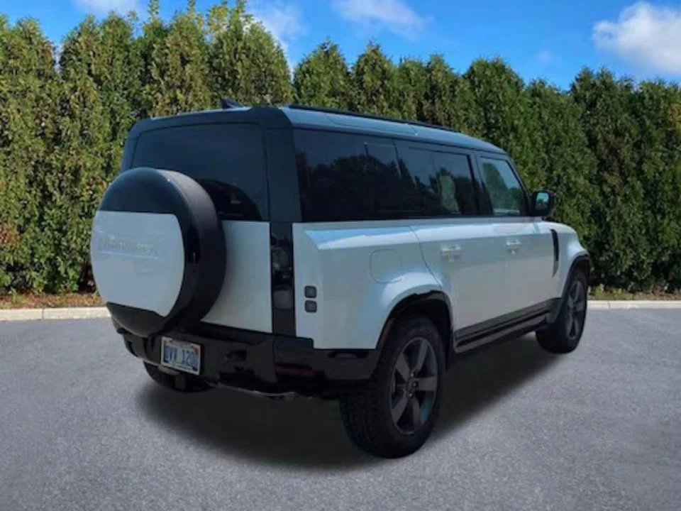 2026 Land Rover Defender L663 - Image 4 of 17