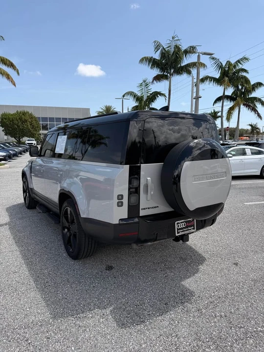 2026 Land Rover Defender L663 - Image 5 of 20