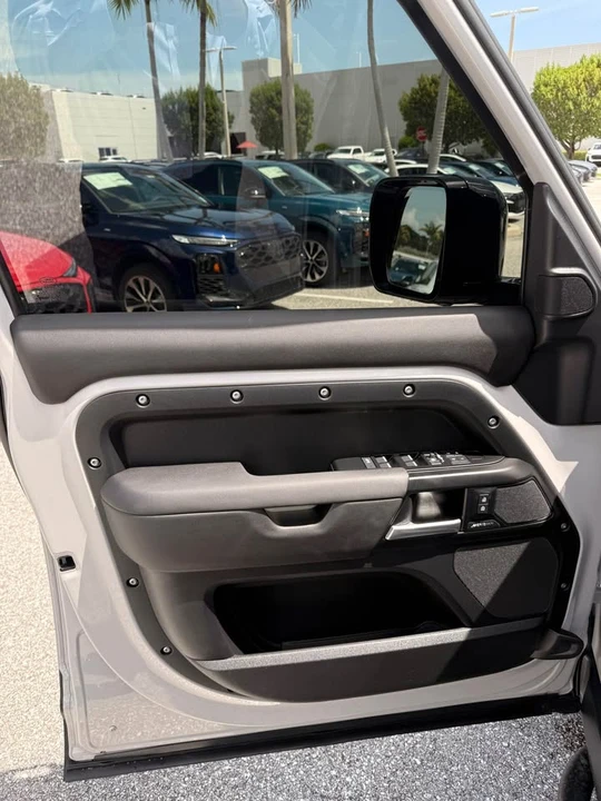 2026 Land Rover Defender L663 - Image 14 of 20