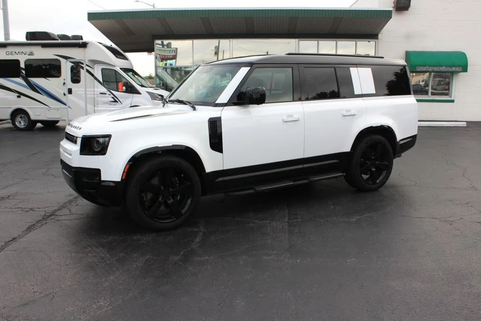 2026 Land Rover Defender 130 - Image 18 of 20