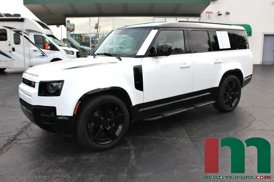2026 Land Rover Defender 130 V8 P500