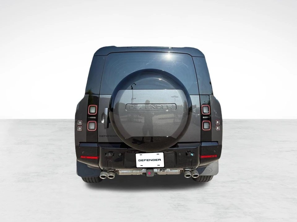 2026 Land Rover Defender V8 - Image 9 of 31