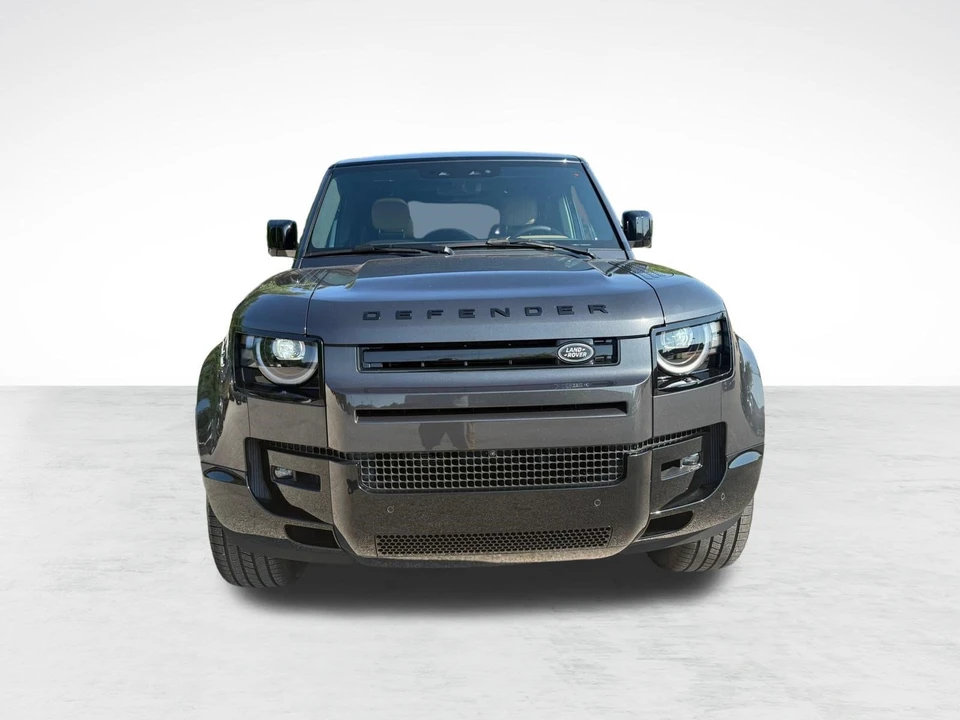 2026 Land Rover Defender V8 - Image 5 of 31