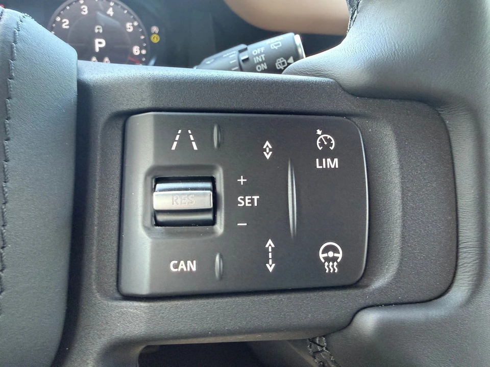 2026 Land Rover Defender V8 - Image 15 of 31