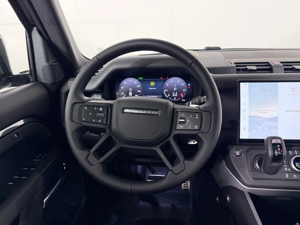 2026 Land Rover Defender V8 - Image 24 of 28