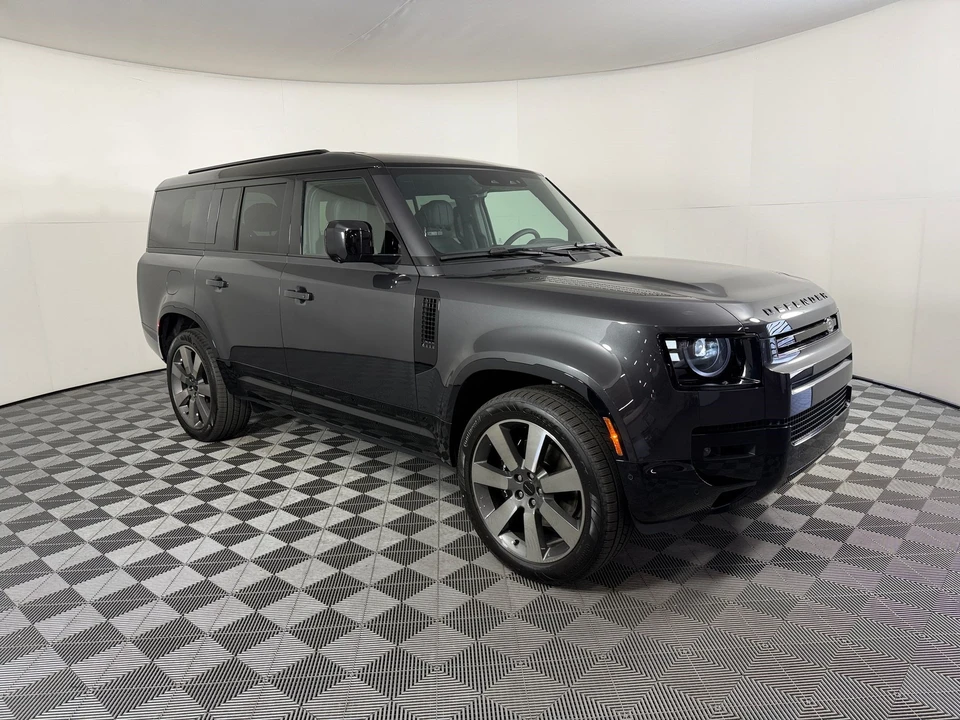 2026 Land Rover Defender V8 - Image 7 of 28