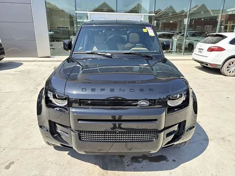 2026 Land Rover Defender 110 P400 X-Dynamic SE