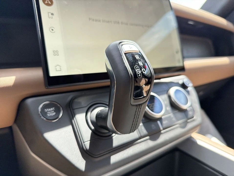 2026 Land Rover Defender L663 - Image 15 of 19