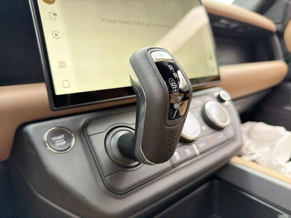 2026 Land Rover Defender L663 - Image 14 of 17