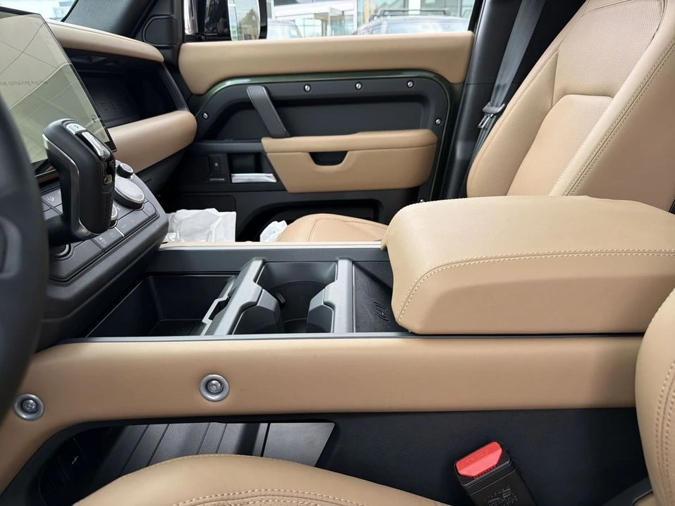 2026 Land Rover Defender L663 - Image 15 of 17