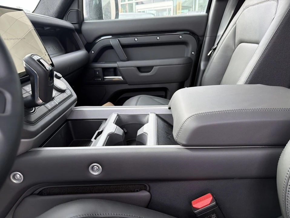 2026 Land Rover Defender L663 - Image 16 of 20