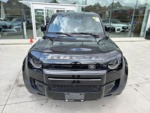 2026 Land Rover Defender 110 P300 S