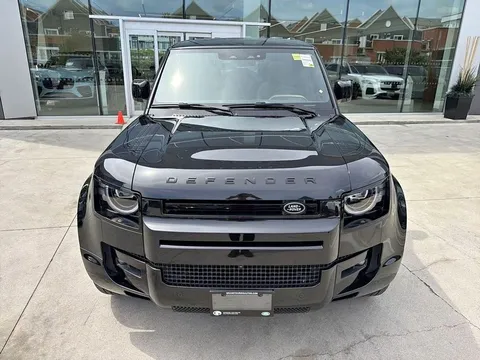 2026 Land Rover Defender 110 P400 X-Dynamic SE