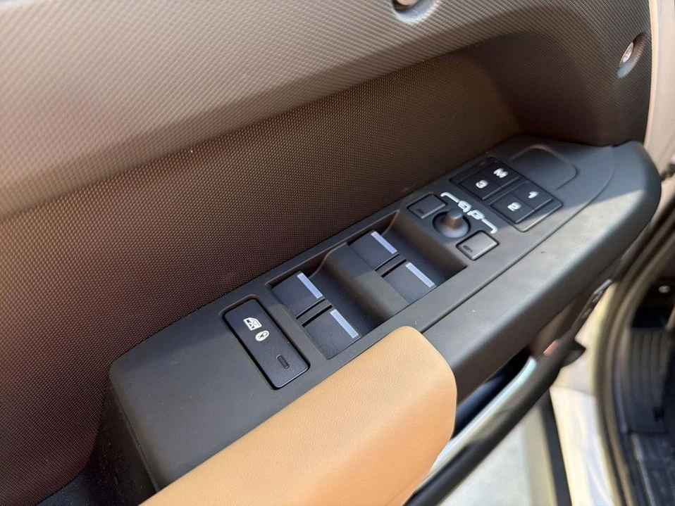 2026 Land Rover Defender L663 - Image 8 of 20