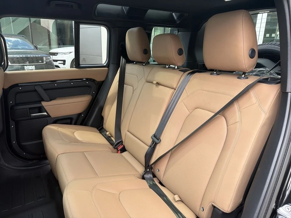 2026 Land Rover Defender L663 - Image 18 of 20