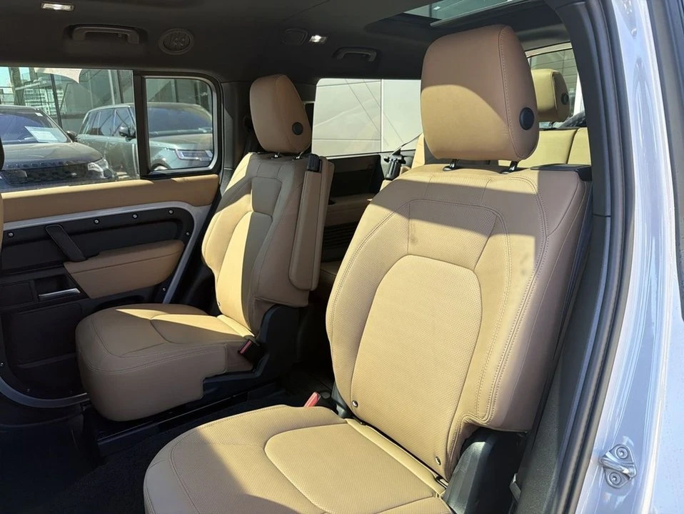 2026 Land Rover Defender L663 - Image 18 of 20